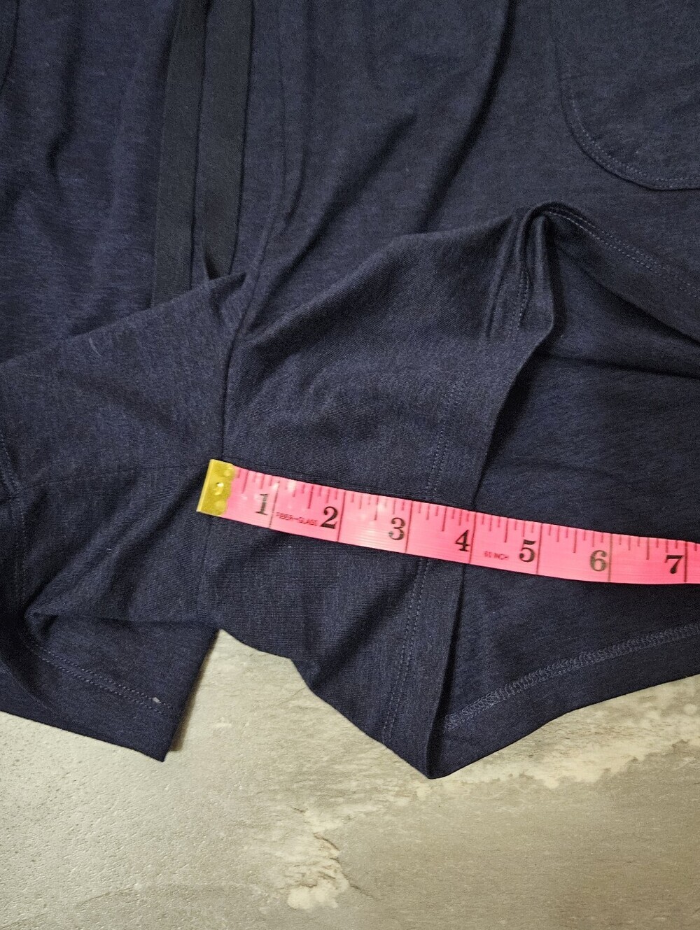 Gap Fit "Brushed Tech Jersey" Athletic Shorts. High Rise. Blue / black. XL, 4". - Picture 8 of 8